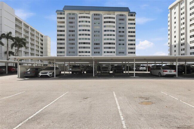 Building Photo - 1750 Benjamin Franklin Dr