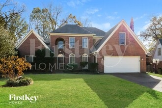 Building Photo - 8995 Country Leaf Cove