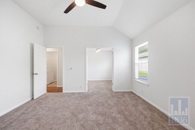 Building Photo - 1006 Buttercup Ct