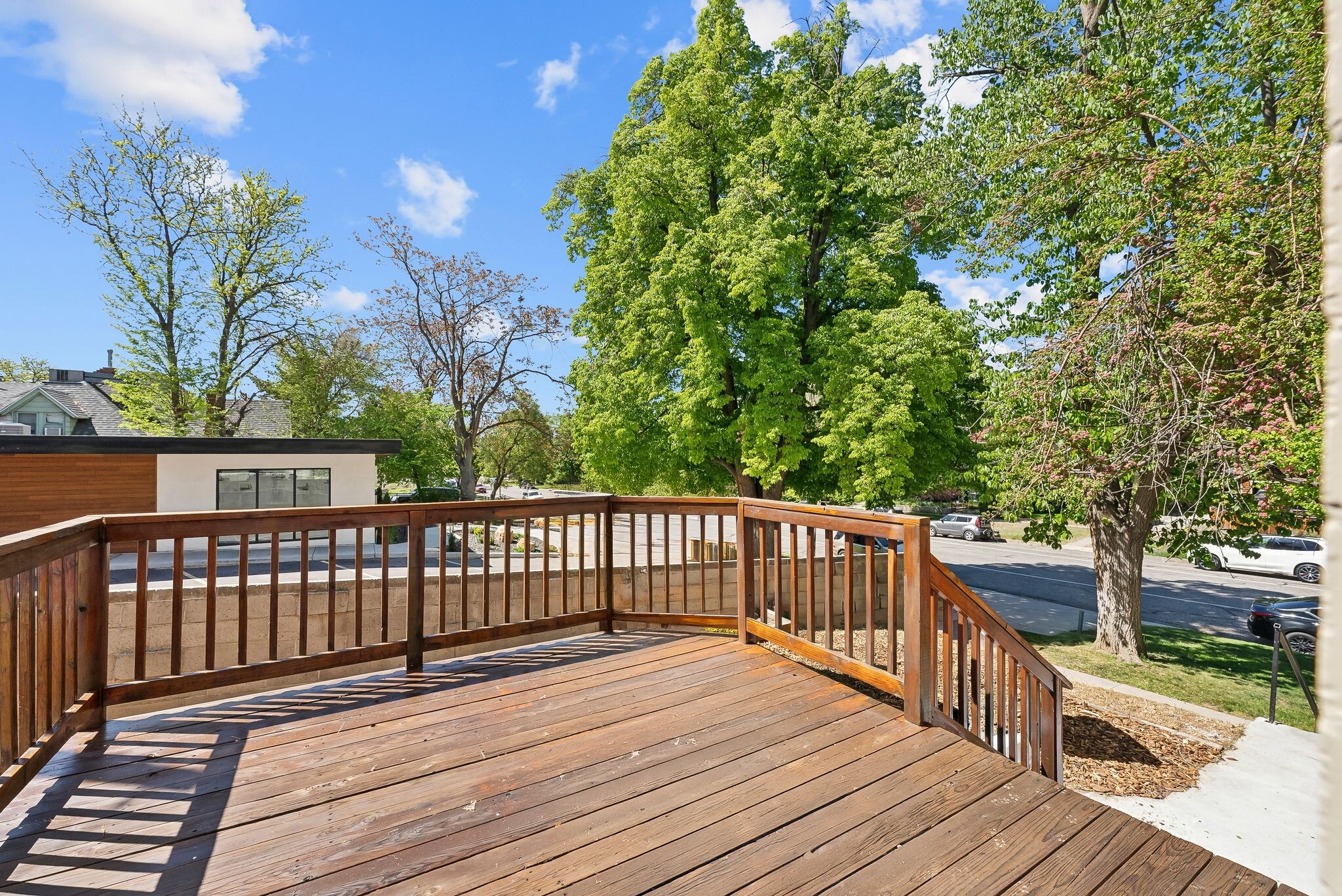 Building Photo - 1004 E 200 S