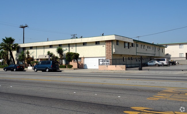 Building Photo - The Prairie Apartments