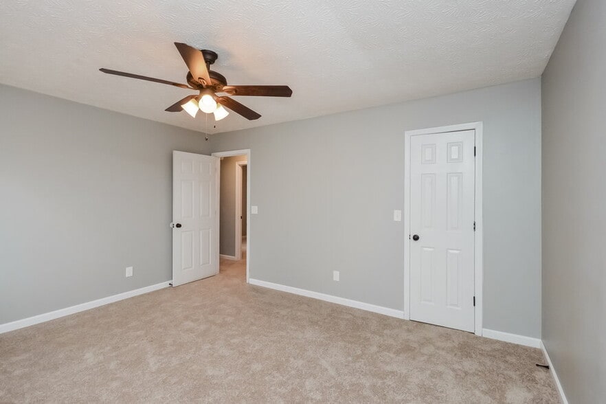 Building Photo - 2093 Phillips Rd