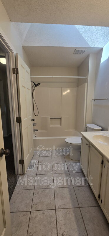 Building Photo - 6309 Sawmill Woods Dr