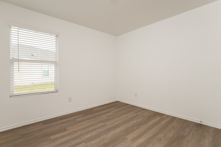 Building Photo - 4323 Fluvial Cir