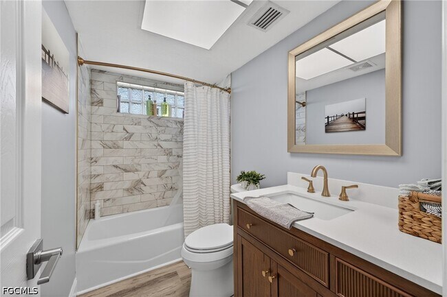 Building Photo - 27256 San Marino Dr