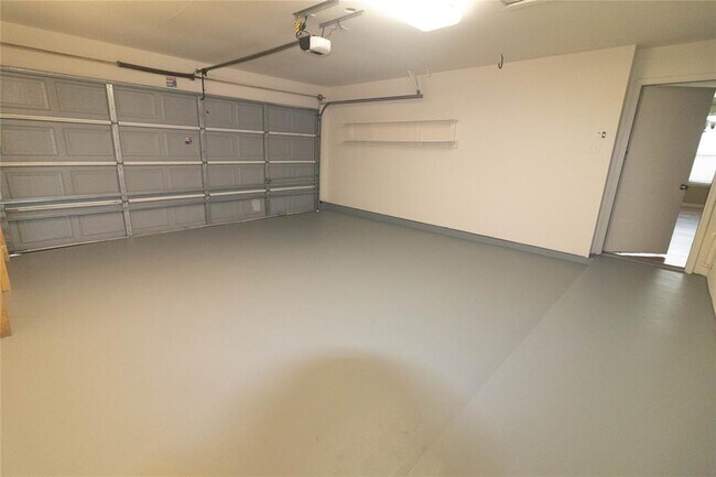 Building Photo - 21534 Pointed Oak Ln