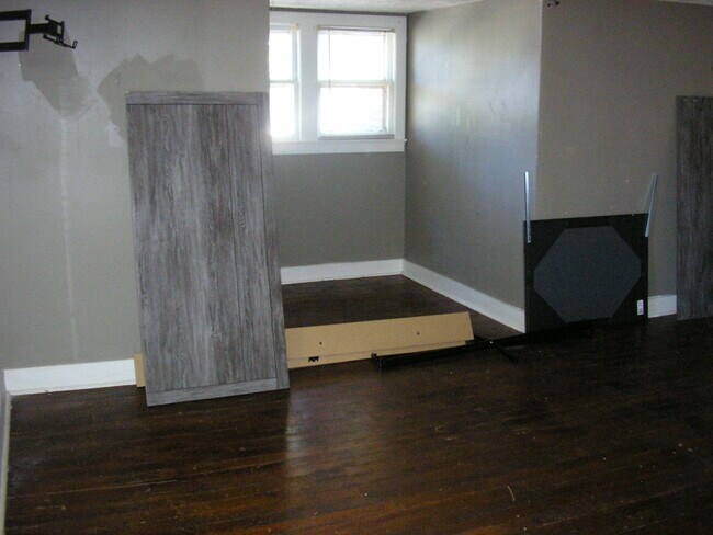 Building Photo - 1625 Catherine Dr