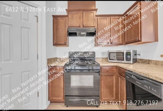 Building Photo - 6612 N 128th E Ave
