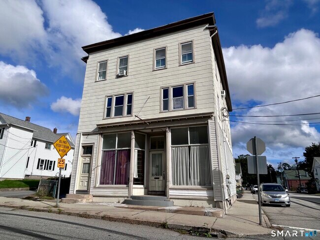 Building Photo - 74 Prospect St