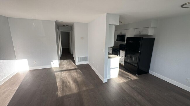 Building Photo - 836 SW 64th Terrace