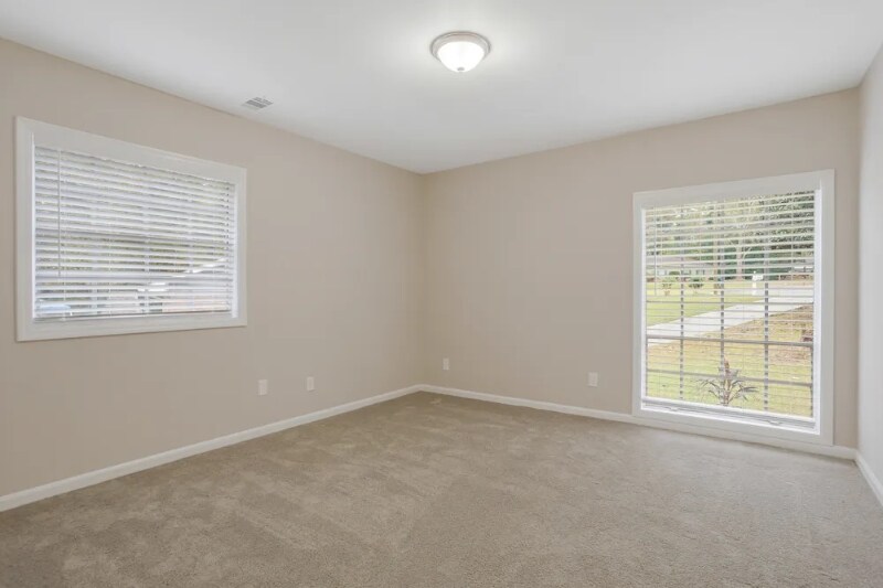 Building Photo - 4164 Forest Ct