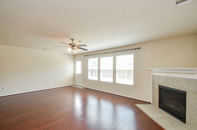 Building Photo - 12506 Greencanyon Dr