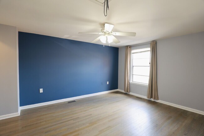 Building Photo - Welcome Home!