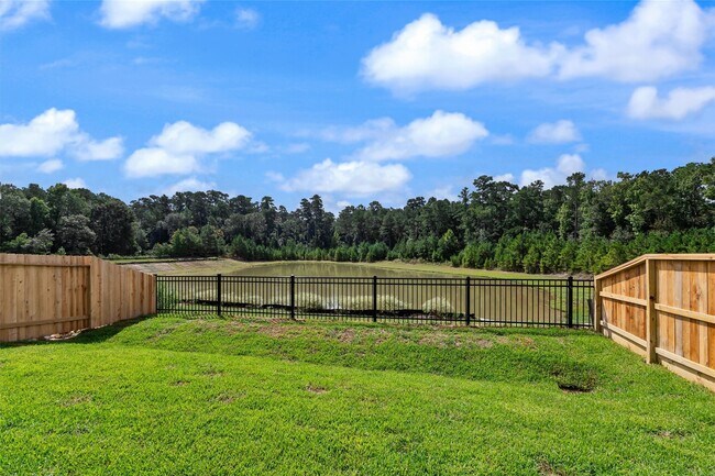 Building Photo - 7746 Bergamot Cir