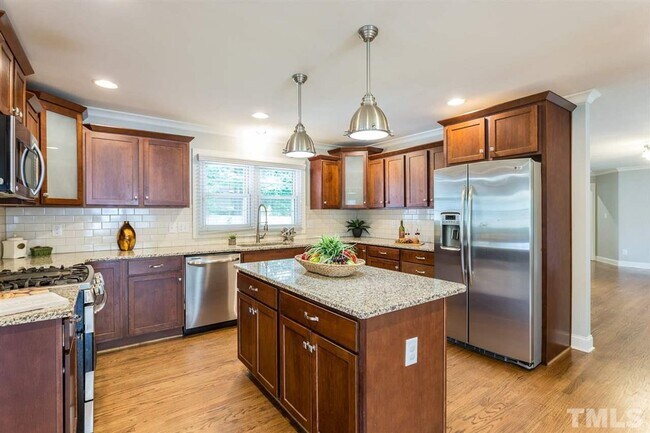 Building Photo - Gorgeous 4 Bedroom Ranch Home, Near Mordecai/Oakwood Neighborhoods, Premium Finishes, Fenced Back...