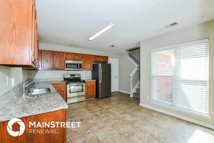 Building Photo - 6198 Braybourne Main