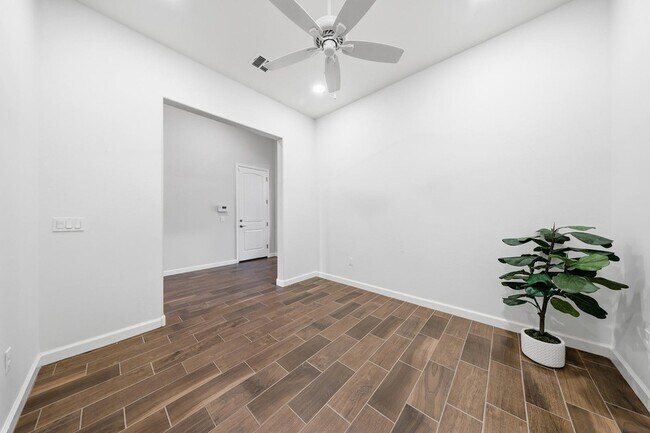 Building Photo - 4897 N 207th Ln