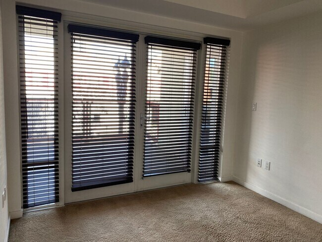 Building Photo - 875 G St