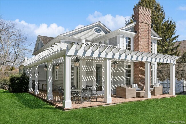 Building Photo - 60 Old Town Crossing