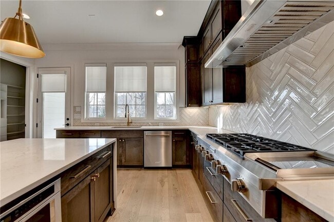 Building Photo - 435 Mayfair Ct