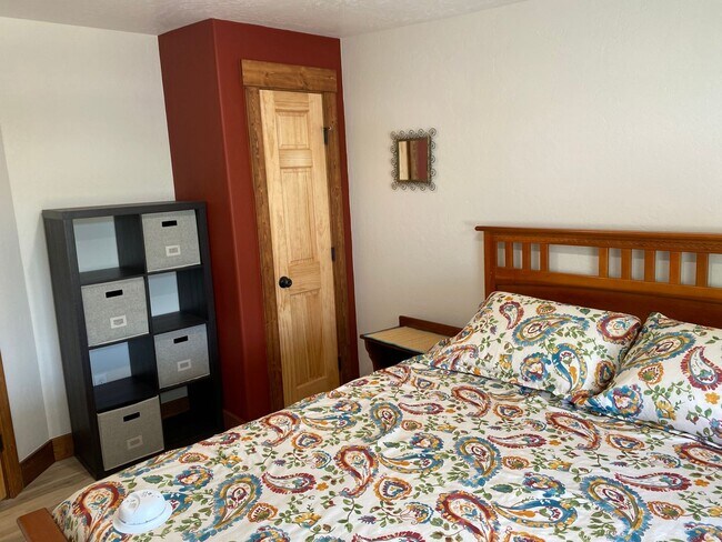 Building Photo - Southwest Luxury in the Heart of Cortez - Choose a Fully Furnished Studio or a Spacious Two Bedroom