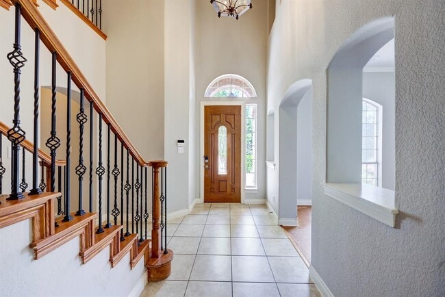 Building Photo - 11909 Portofino Dr