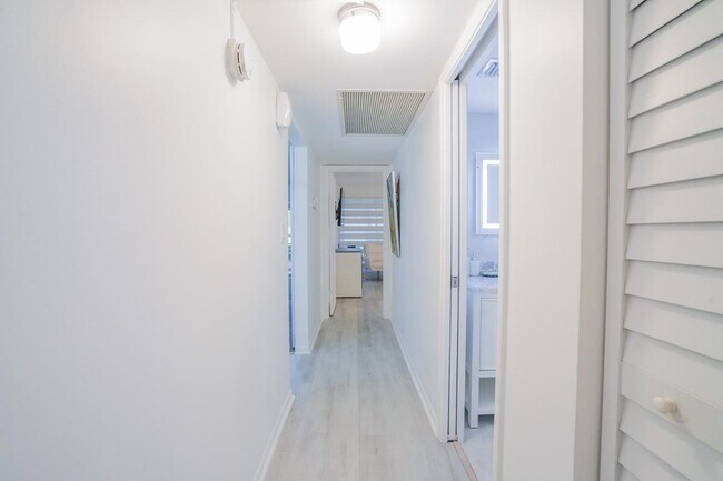 Building Photo - 3201 Portofino Point