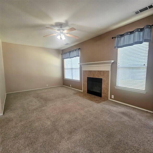 Building Photo - 10741 Traymore Dr