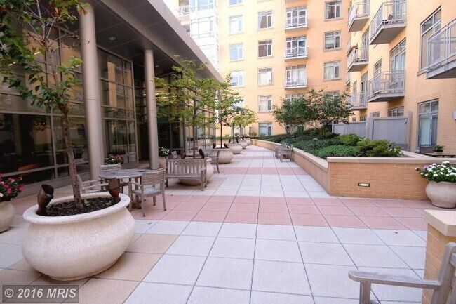 Yard - 6506 America Blvd