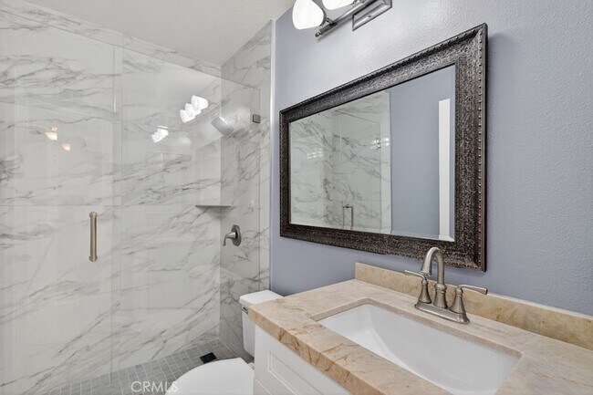 Building Photo - 26 Vía Cordoba