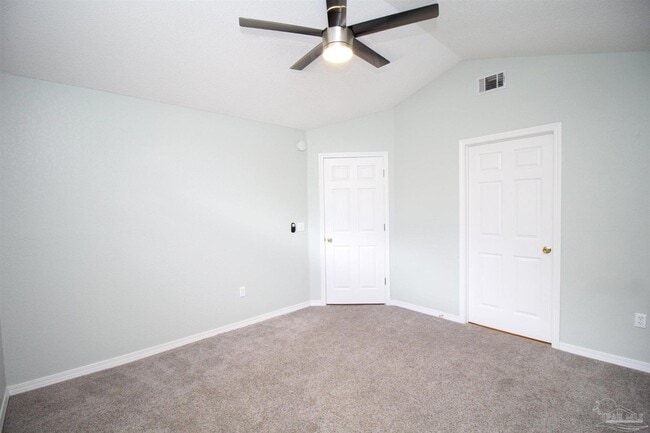 Building Photo - 5947 Grandview Dr