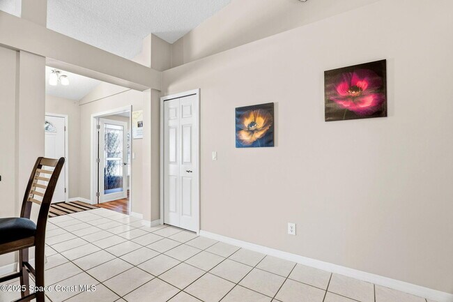 Building Photo - 1015 Homewood Ave