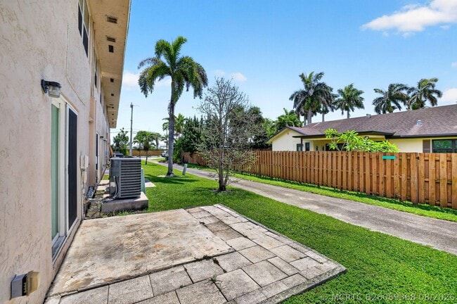 Building Photo - 337 Gulfstream Rd
