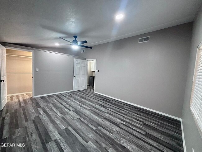 Building Photo - 14741 Bocalusa Ave