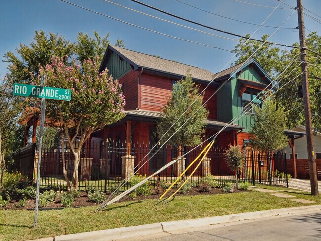 Building Photo - 2917 Rio Grande St