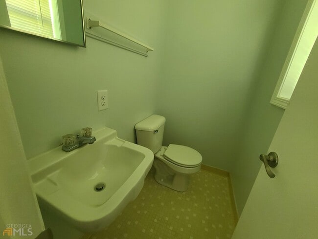 Building Photo - 1403 Parsons Ct