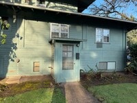 Building Photo - Great 1 Bedroom Apartment Near Downtown