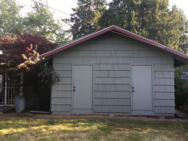 Building Photo - ST JOHN'S RANCH