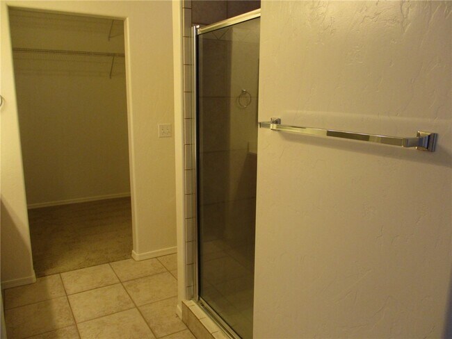 Building Photo - 2675 Desert Flowers Dr