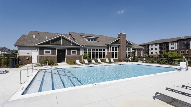 Building Photo - 450 Woodmoor Dr
