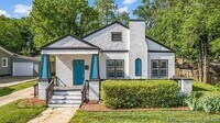 Building Photo - Updated Midtown Bungalow Near Mother Road Market