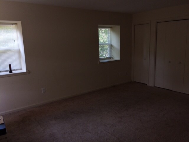 Building Photo - 3088 Covington St