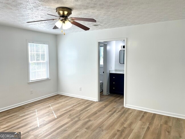 Building Photo - 165 Fieldstone Dr