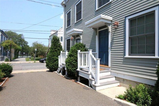 Building Photo - 86 Winter St