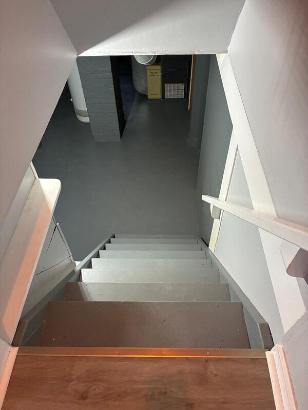 Building Photo - 314 Cole Ave