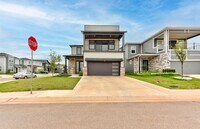 Building Photo - 2516 NW 131st St