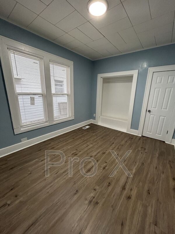 Building Photo - 113 W Forest St