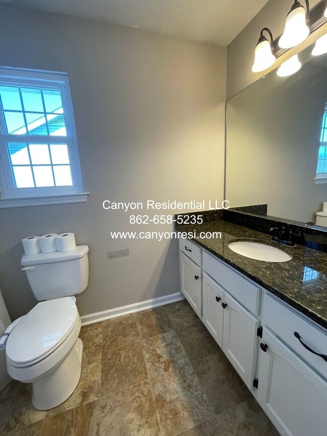 Building Photo - 14013 SW Galveston Cir