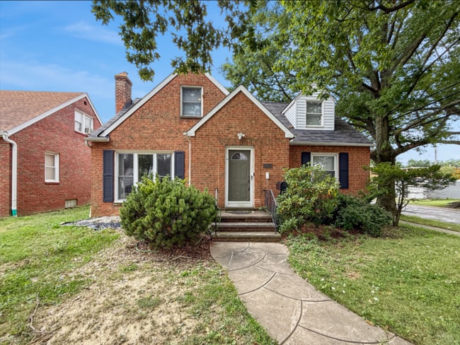 Building Photo - Charming 4 beds 2 baths in South Euclid!
