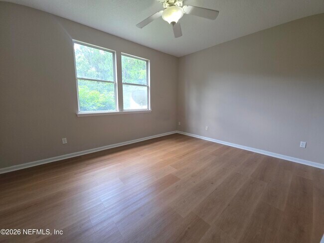 Building Photo - 6070 Bartram Village Dr